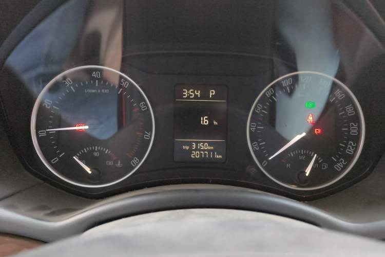 Used Skoda Octavia 2012 1.6L Automatic Yijun Edition Instrument Cluster