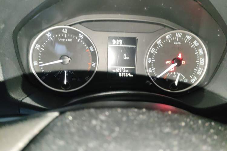 Used Skoda Octavia 2012 1.6L Manual Yijie Edition Instrument Cluster