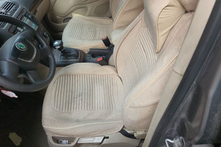 Used Skoda Octavia 2012 1.6L Automatic Yijun Edition Left Front Seat