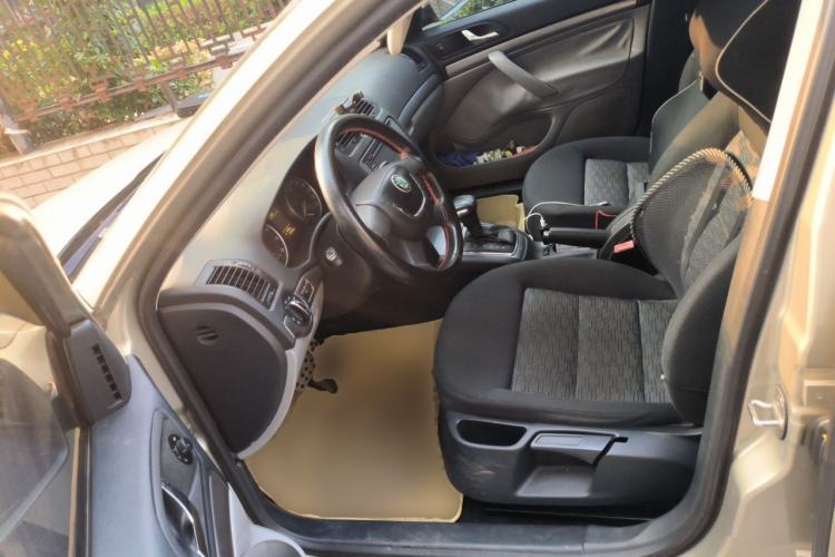 Used Skoda Octavia 2012 1.6L Automatic Yijie Edition Left Front Seat