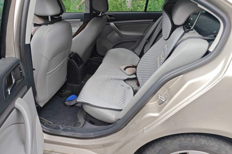 Used Skoda Octavia 2012 1.6L Automatic Yijun Edition Left Rear Seat