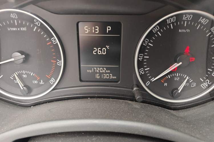 Used Skoda Octavia 2012 1.6L Automatic Yijun Edition Odometer Close Up