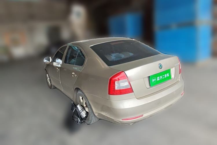 Used Skoda Octavia 2012 1.6L Automatic Yijie Edition Rear Left 45 Deg