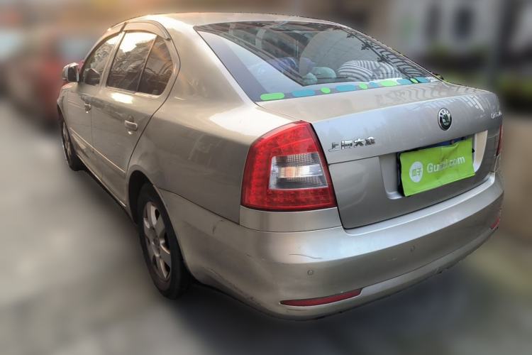Used Skoda Octavia 2012 1.6L Automatic Yijie Edition Rear Left 45 Deg