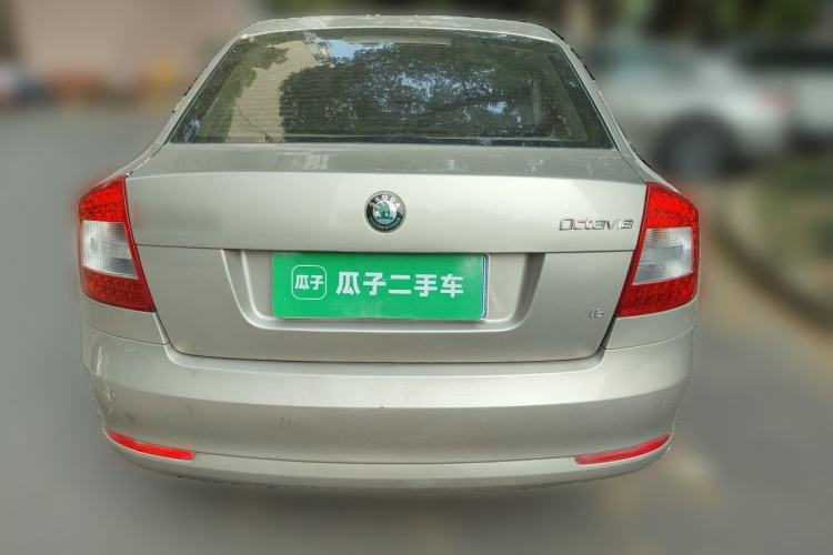 Used Skoda Octavia 2012 1.6L Manual Yijun Edition Rear