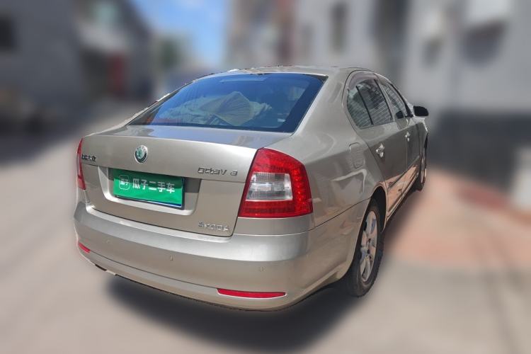 Used Skoda Octavia 2012 1.4TSI DSG Yijun Edition Rear Right 45 Deg