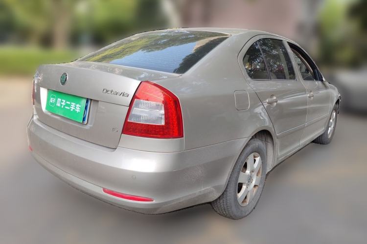 Used Skoda Octavia 2012 1.6L Manual Yijun Edition Rear Right 45 Deg