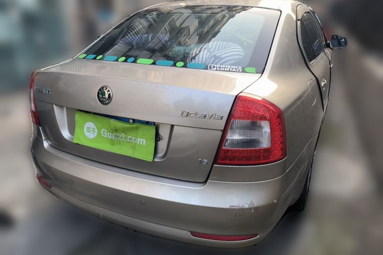 Used Skoda Octavia 2012 1.6L Automatic Yijie Edition Rear Right 45 Deg