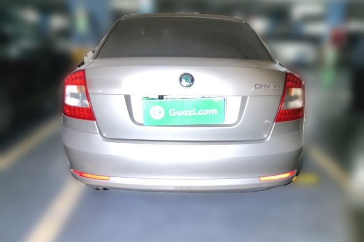 Used Skoda Octavia 2012 1.6L Manual Yijie Edition Rear