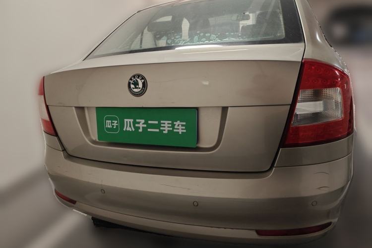 Used Skoda Octavia 2012 1.6L Manual Yijun Edition Rear