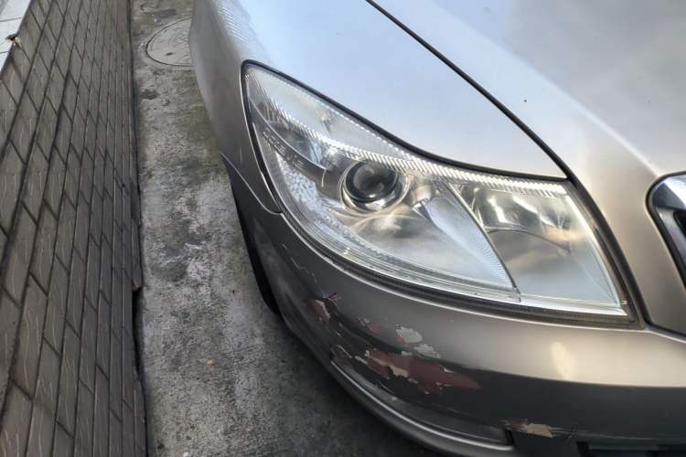 Used Skoda Octavia 2012 1.6L Automatic Yijie Edition Right Front Headlight