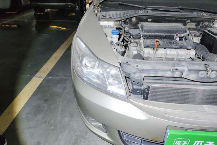 Used Skoda Octavia 2012 1.6L Manual Yijie Edition Right Front Headlight