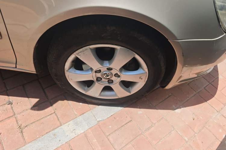 Used Skoda Octavia 2012 1.4TSI DSG Yijun Edition Right Front Wheel Hub