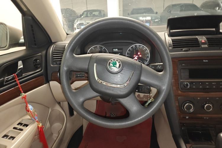 Used Skoda Octavia 2012 1.6L Manual Yijun Edition Steering Wheel