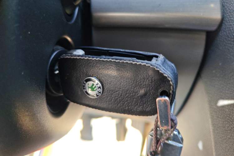 Used Skoda Octavia 2012 1.6L Manual Yijie Edition Vehicle Key