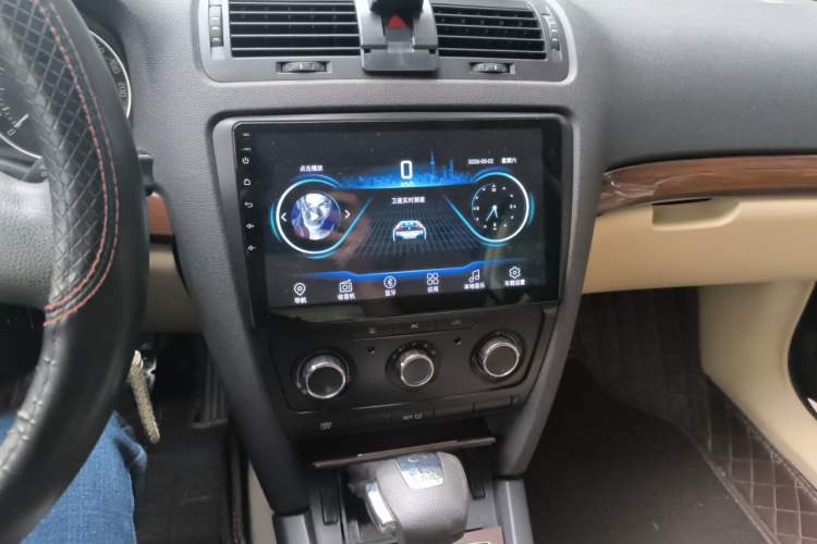 Used Skoda Octavia 2012 1.4TSI DSG Yijun Edition Audio And AC Panel