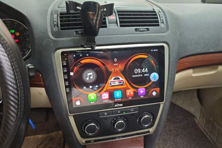 Used Skoda Octavia 2012 1.4TSI DSG Yijun Edition Audio And AC Panel