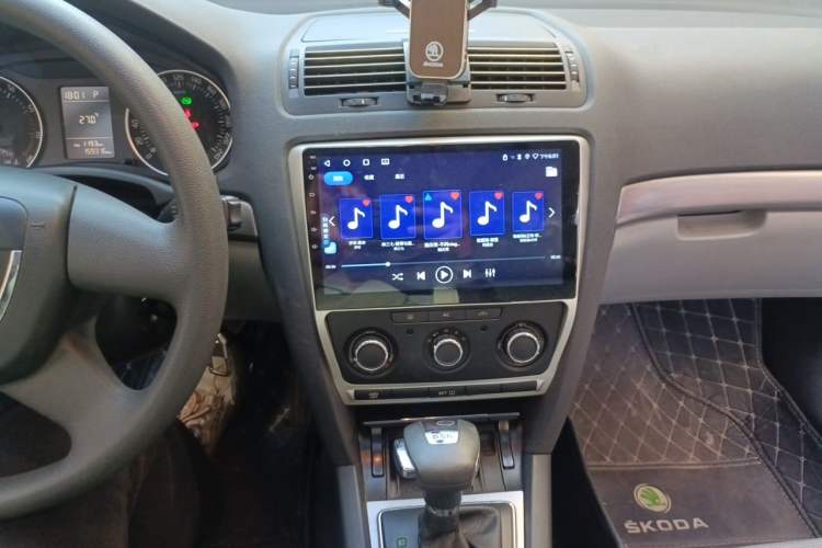 Used Skoda Octavia 2012 1.4TSI DSG Yijun Edition Audio And AC Panel