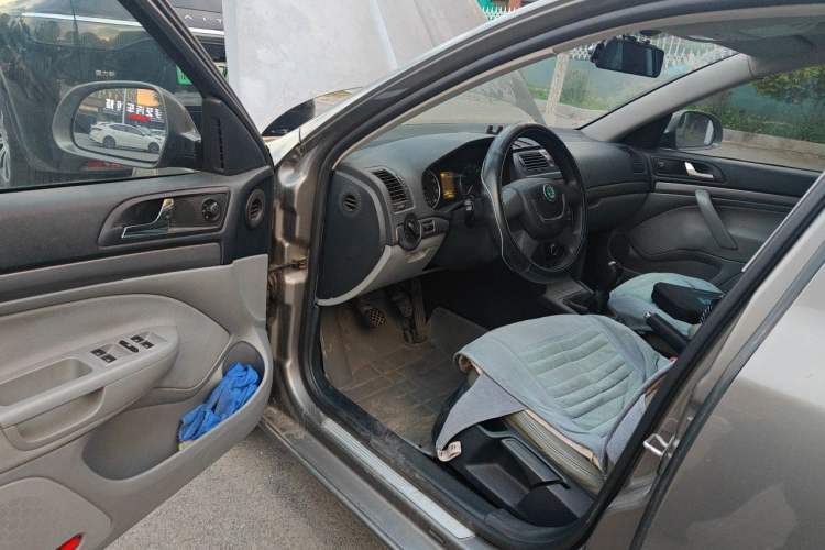 Used Skoda Octavia 2012 2.0L Manual Yijie Version Driver Seat