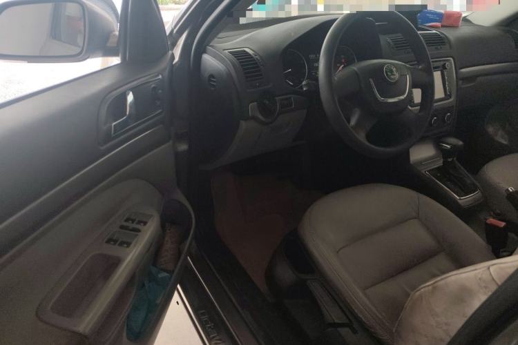 Used Skoda Octavia 2012 1.6L Automatic Yijie Edition Driver Seat
