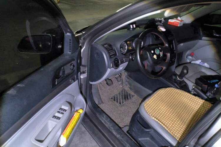 Used Skoda Octavia 2012 1.6L Manual Yijun Edition Driver Seat
