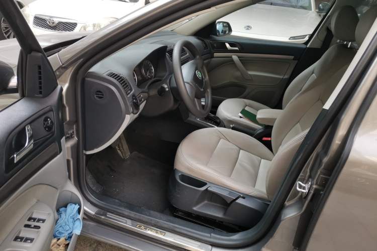 Used Skoda Octavia 2012 2.0L Automatic Yijie Version Driver Seat