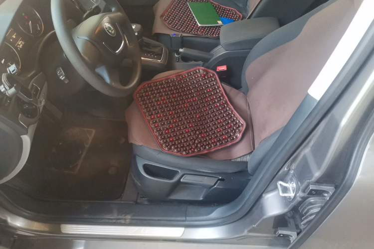 Used Skoda Octavia 2012 1.6L Automatic Yijie Edition Driver Seat