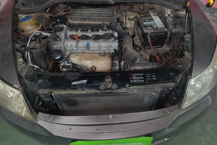 Used Skoda Octavia 2012 1.6L Manual Yijun Edition Engine Bay