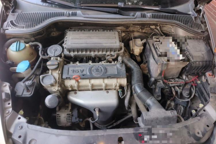 Used Skoda Octavia 2012 1.6L Manual Yijun Edition Engine Bay