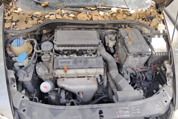 Used Skoda Octavia 2012 1.6L Automatic Yijie Edition Engine Bay