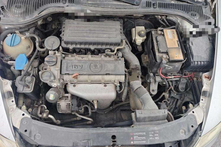 Used Skoda Octavia 2012 1.6L Manual Yijie Edition Engine Bay
