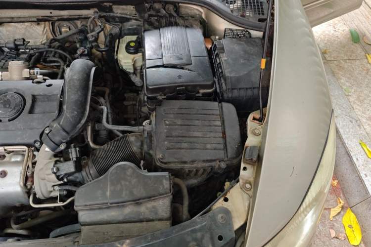 Used Skoda Octavia 2012 1.4TSI DSG Yijun Edition Engine Bay Left