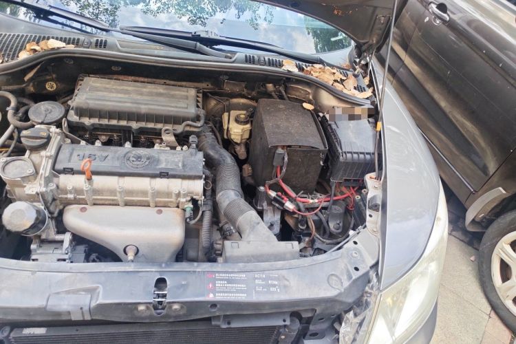 Used Skoda Octavia 2012 1.6L Manual Yijie Edition Engine Bay Left