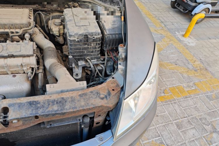 Used Skoda Octavia 2012 1.6L Automatic Yijun Edition Engine Bay Left