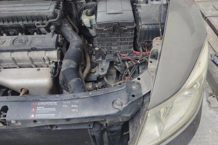 Used Skoda Octavia 2012 1.6L Automatic Yijie Edition Engine Bay Left