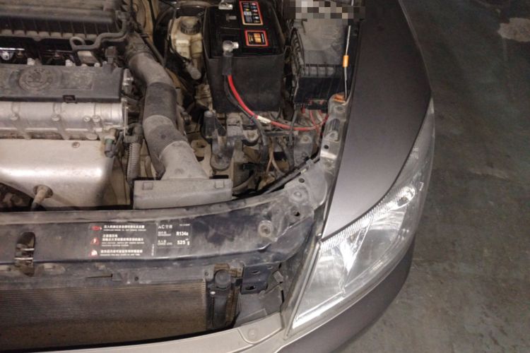 Used Skoda Octavia 2012 1.6L Manual Yijie Edition Engine Bay Left