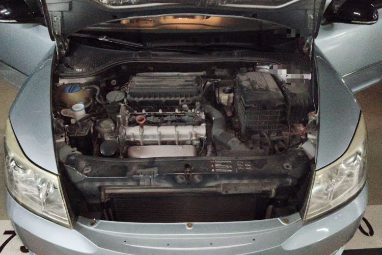 Used Skoda Octavia 2012 1.6L Automatic Yijun Edition Engine Bay