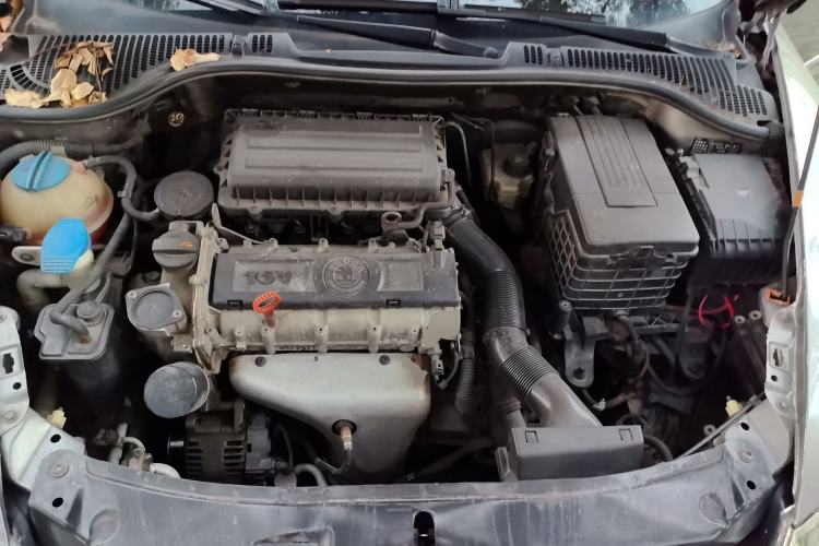Used Skoda Octavia 2012 1.6L Automatic Yijie Edition Engine Bay