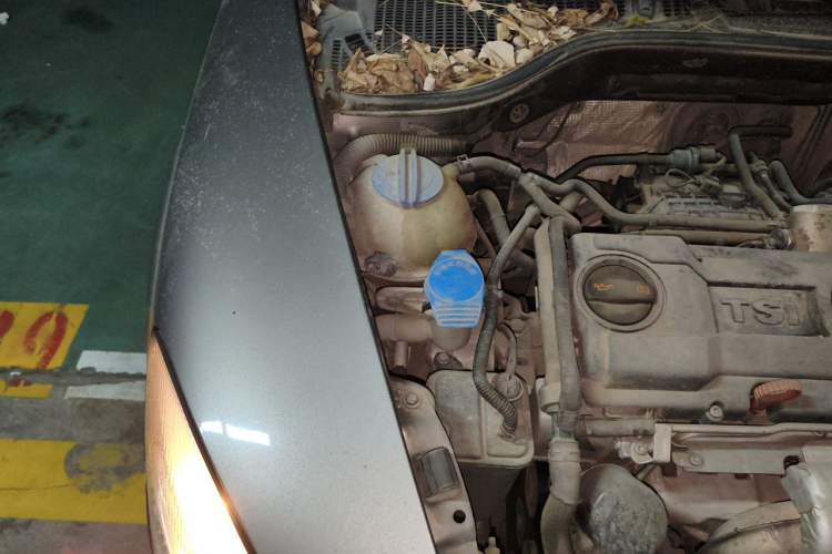 Used Skoda Octavia 2012 1.4TSI DSG Yijun Edition Engine Bay Right