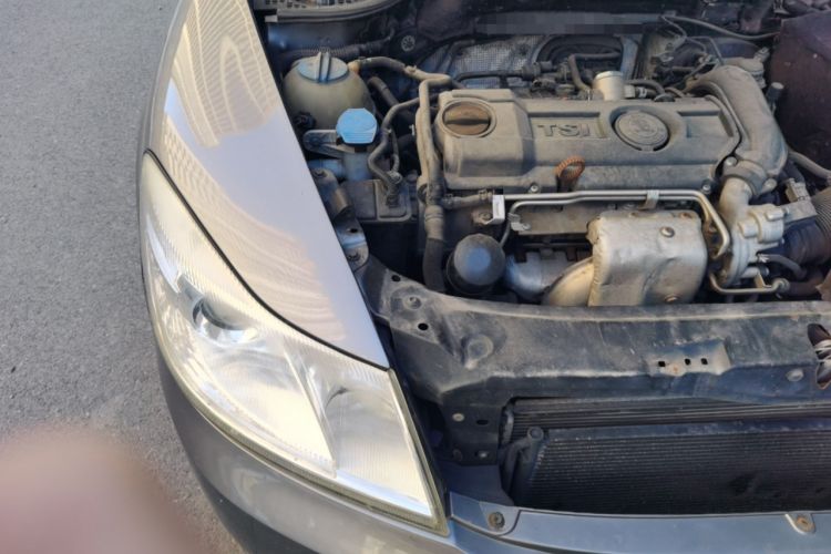 Used Skoda Octavia 2012 1.4TSI DSG Yijun Edition Engine Bay Right
