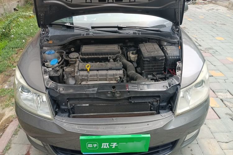 Used Skoda Octavia 2012 1.6L Automatic Yijie Edition Engine Bay