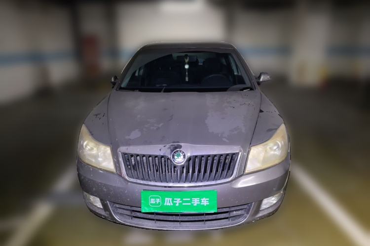 Used Skoda Octavia 2012 2.0L Manual Yijie Version Front