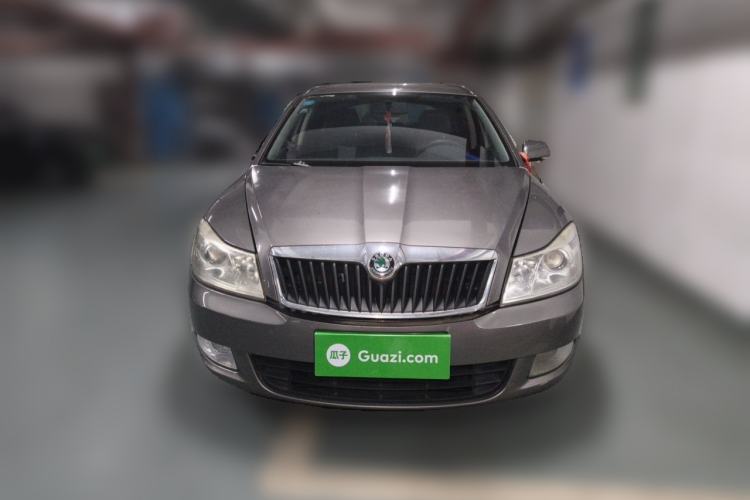 Used Skoda Octavia 2012 1.6L Manual Yijie Edition Front
