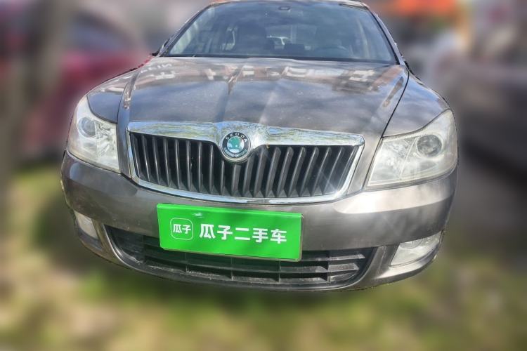 Used Skoda Octavia 2012 1.6L Manual Yijun Edition Front