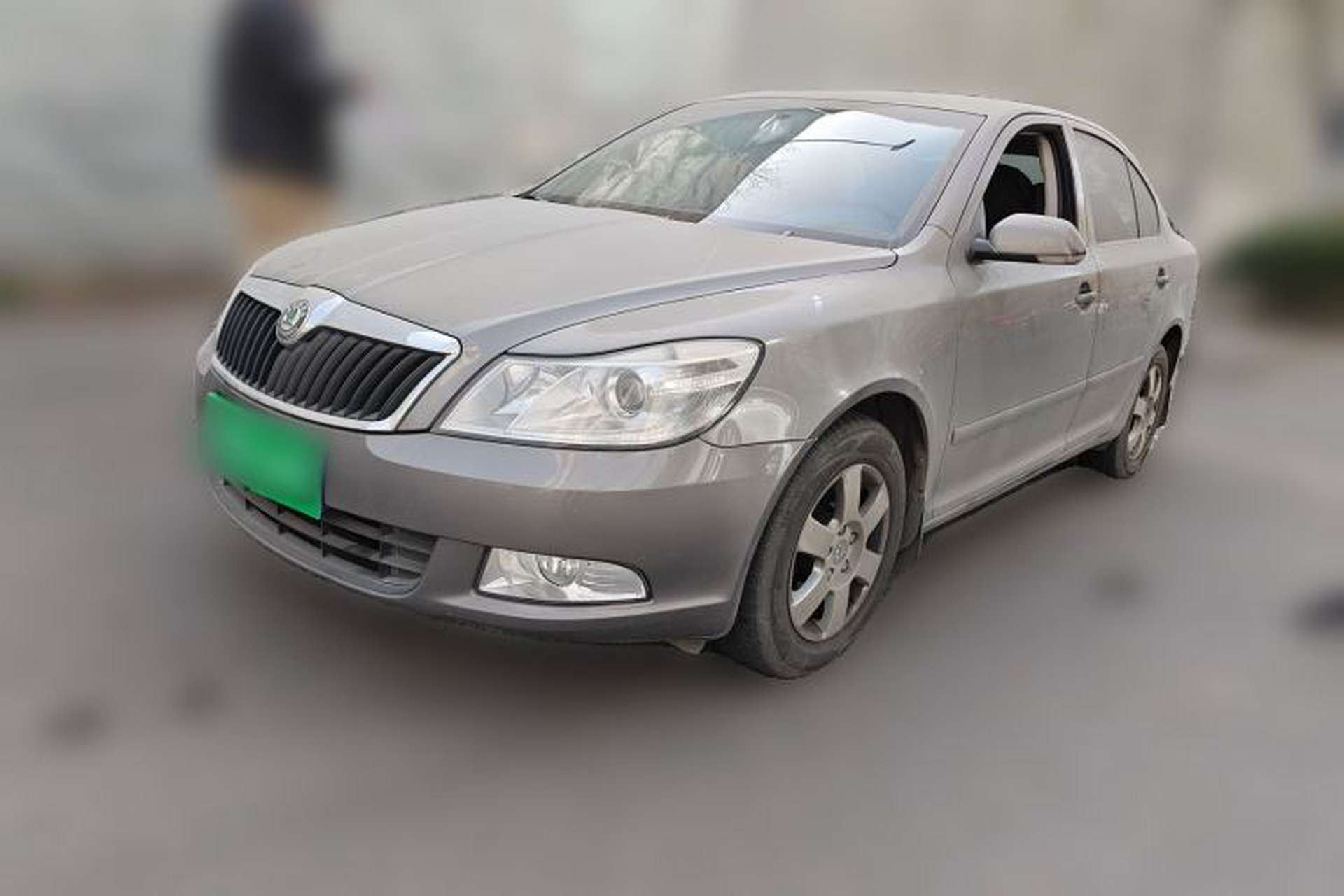 Used Skoda Octavia 2012 1.6L Manual Yijie Edition Front Left 45 Deg