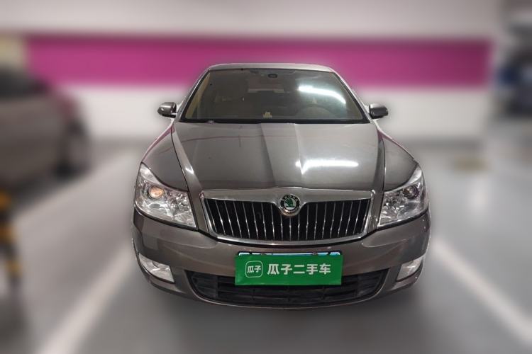 Used Skoda Octavia 2012 1.6L Automatic Yijun Edition Front