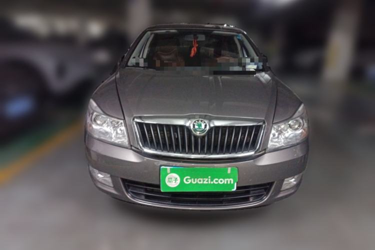 Used Skoda Octavia 2012 1.6L Manual Yijie Edition Front