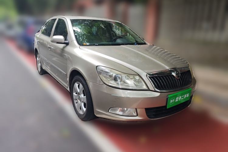 Used Skoda Octavia 2012 1.4TSI DSG Yijun Edition Front Right 45 Deg