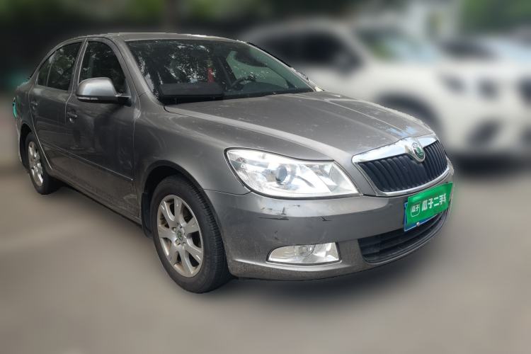 Used Skoda Octavia 2012 2.0L Automatic Yijie Version Front Right 45 Deg