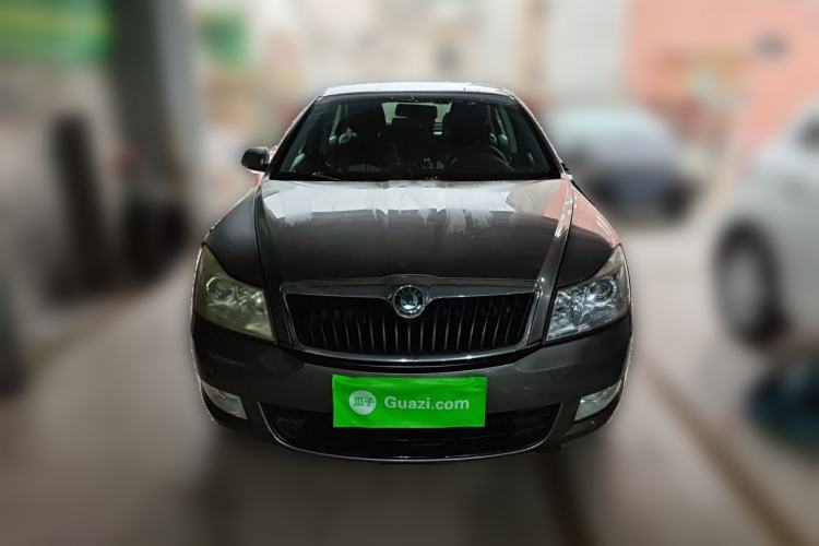 Used Skoda Octavia 2012 1.6L Manual Eado Edition Front